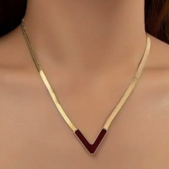 Jewelry - 18k Gold Plated V-Shaped Snake Chain Necklace